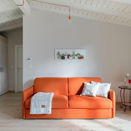 Ferienwohnung Mansarda I Cipressi Lenno Exterior foto